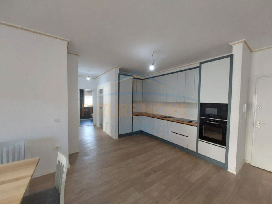 Tirane, shitet apartament 2+1+Ballkon Kati 1, 106 m² 185,000 € (Ali Demi)
