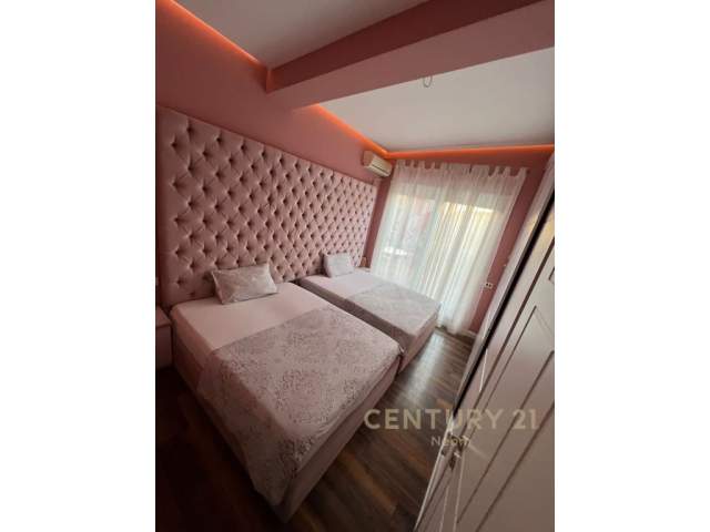 Shitet Apartamet-Papafingo 2+1 Kodra e Diellit! Kati 6, 91 m² 155.000 Euro