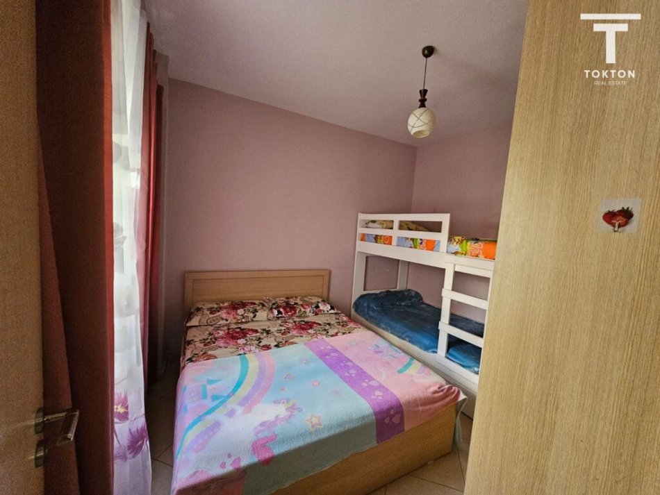Tirane, jepet me qera apartament 1+1 Kati 2, 60 m² 320 € (Rruga e Dajtit, Fresku, Tiranë, TT 1466)