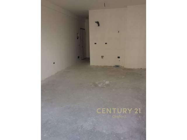 SHESIM APARTAMENT 2+1+POST PARKIMI TE ISH FUSHA E AVIACIONIT! Kati 7, 113 m² 143.000 Euro
