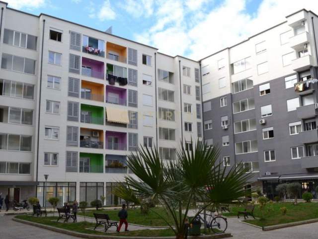 KOMPLEKSI XHURA ,SHITET APARTAMENT 1+1! Kati 4, 67 m² 77.000 Euro
