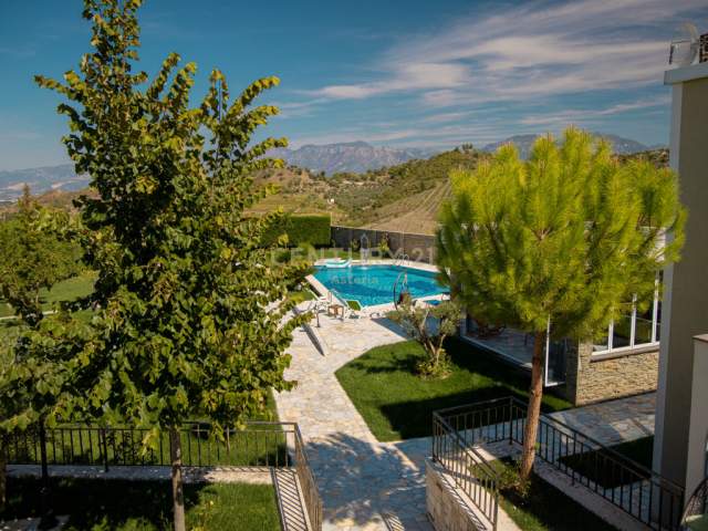 Shesim Vile luksoze ne Kashar , 3.150 m² 1.500.000 Euro