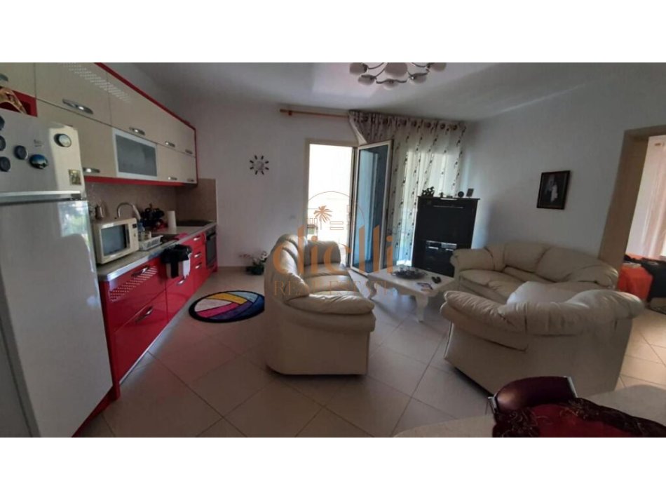 Durres, shitet apartament 2+1+Ballkon Kati 3, 100 m² 165.000 € (Qerret, Durres)