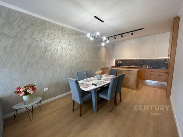 Tirane, jepet me qera apartament 3+1+BLK Kati 4, 97 m² 1.000 Euro (Myslym Shyri)