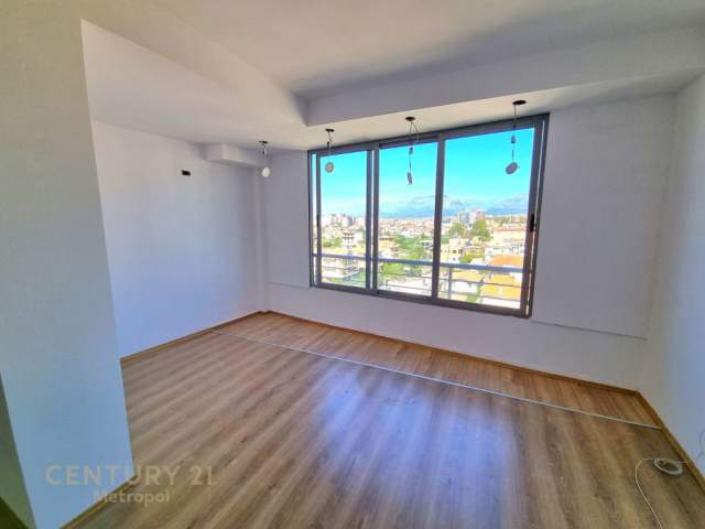 Tirane, shes apartament 2+1+BLK Kati 6, 109 m² 75.000 Euro (Vila L)