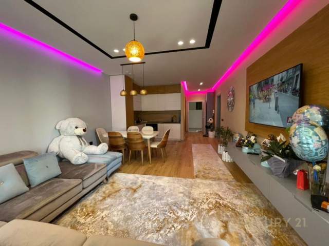 Tirane, shes apartament 1+1 Kati 3, 70 m² 130.000 Euro (Kristal Center)