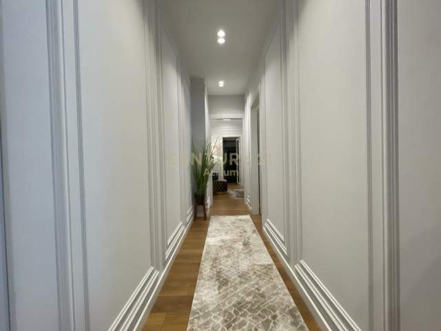 Tirane, jepet me qera apartament 2+1+BLK Kati 3, 123 m² 1.000 Euro (Rruga e Barrikadave)