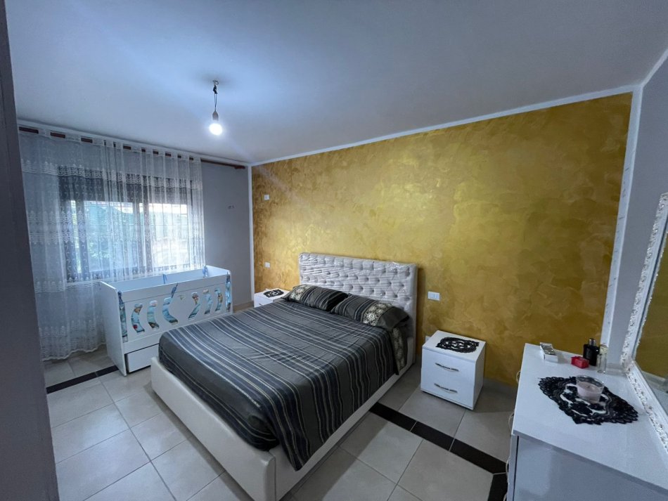 Tirane, shitet apartament 3+1 Kati 1, 91 m² 140.000 € (Ali Demi)