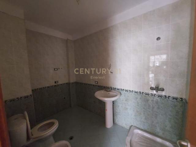 YZBERISH, SHITET APARTAMENT 2+1, Kati 1, 101 m² 85.000 Euro