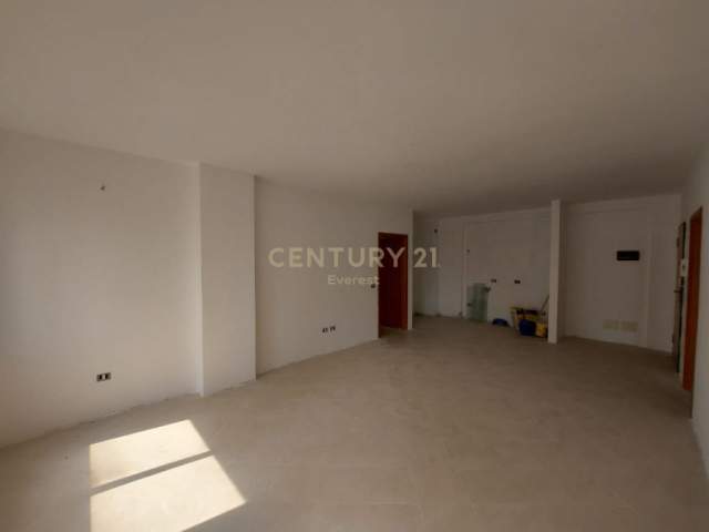 YZBERISH, SHITET APARTAMENT 2+1, Kati 1, 101 m² 85.000 Euro
