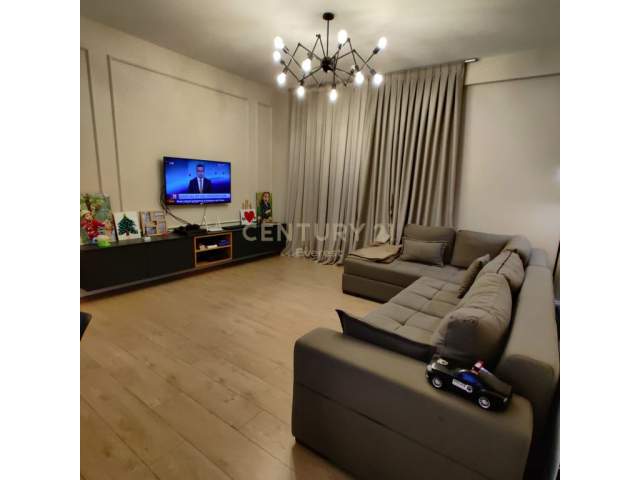Tirane, shitet apartament 2+1+BLK Kati 2, 88 m² 125.000 Euro (kopshti botanik)