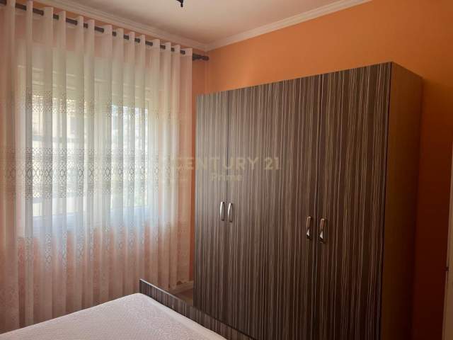 Tirane, jepet me qera apartament 2+1 Kati 5, 76 m² 500 Euro (Vasil Shanto)