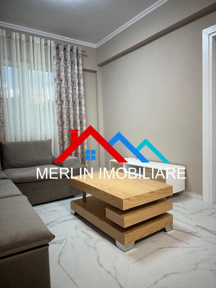 Tirane, jepet me qera apartament 1+1 Kati 2, 60 m² 400 € (Sauk)