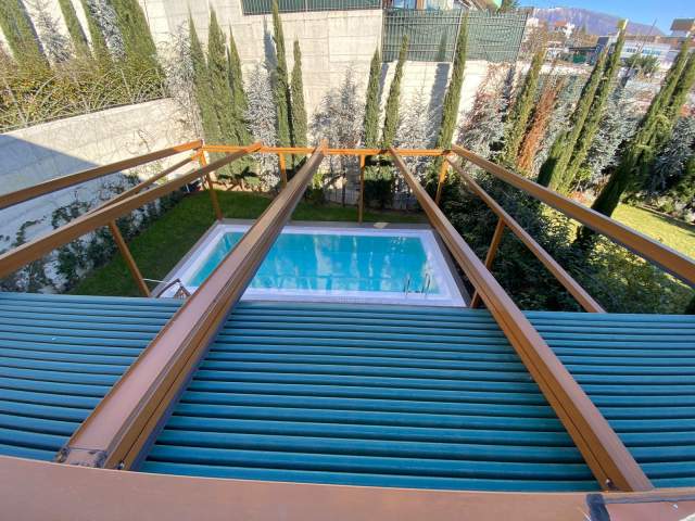 Tirane, shes Vile 2 Katshe 380 m² 820.000 Euro (Rezidenca Porta e Gjelbert)