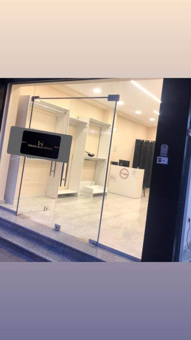 Tirane, shitet dyqan Kati 0, 38 m² 4.000 Euro/m2 (Rruga Hoxha Tahsim)