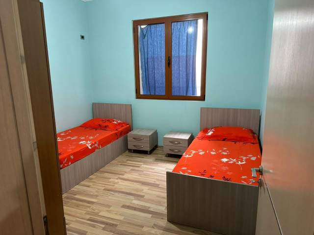 Tirane, jepet me qera shtepi 2+1+A+BLK Kati 1, 110 m² 40.000 Leke (prane Rosman Lala)