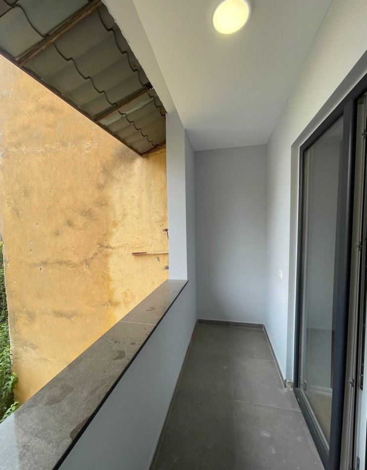Tirane, shitet apartament 2+1+Ballkon Kati 2, 80 m² 145.000 € (Mine Peza)