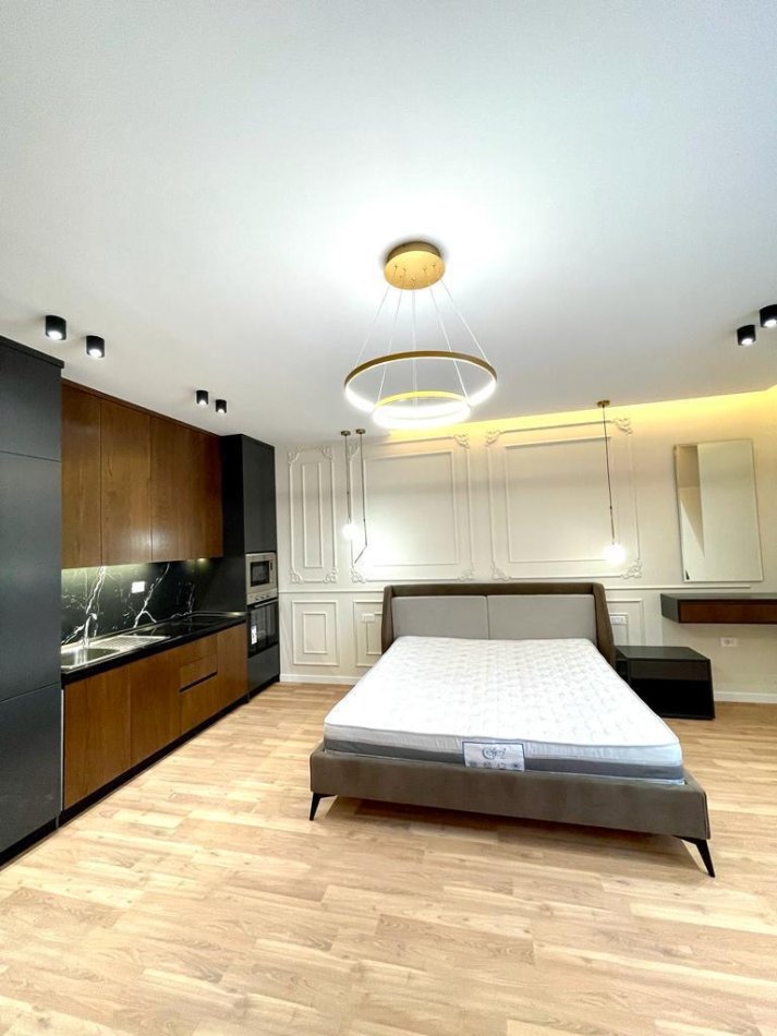 Tirane, jap me qera garsonier 1+1 Kati 10, 46 m² 600 € (Rruga Kavajes/SQUARE21)
