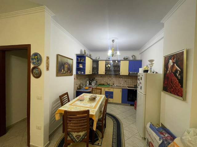 Tirane, shes apartament 2+1+BLK Kati 6, 118 m² 189.000 Euro (Komuna e Parisit)