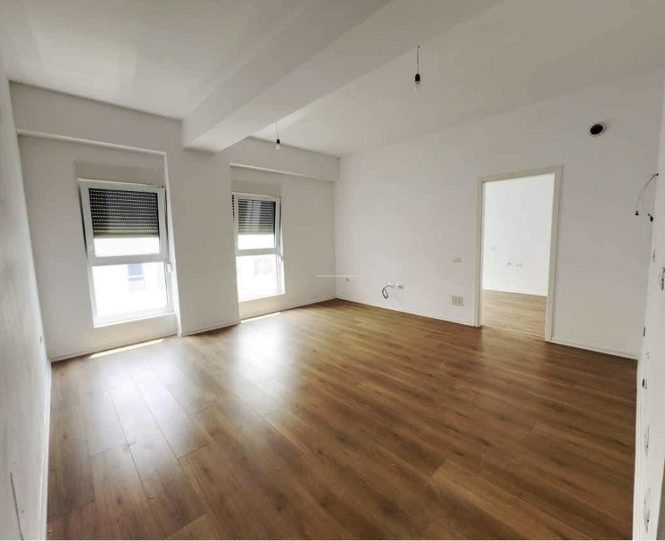 Tirane, shitet apartament 2+1+Ballkon Kati 7, 84 m² 108.000 € 