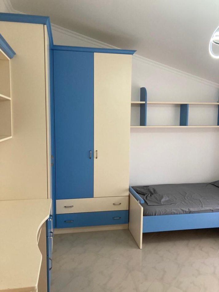 Tirane, jepet me qera apartament 2+1 Kati 3, 120 m² 500 € (MISTO MANE)