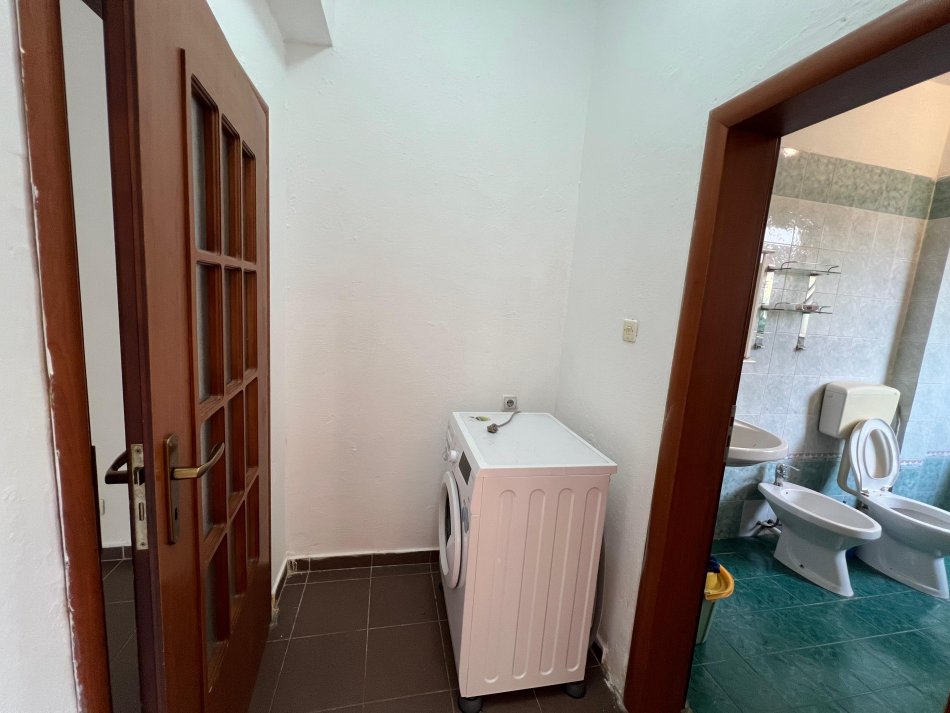 Shqiperi, shitet apartament 1+1+Ballkon Kati 4, 70 m² 120.000 € (Shkolla Osman Myderizi)
