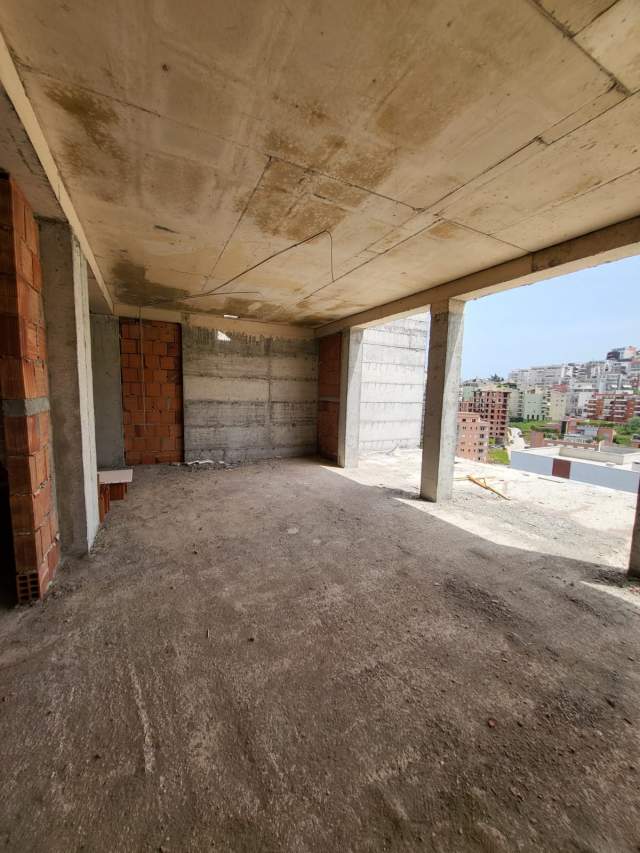 Tirane, shitet Penthouse 3+1+A+BLK Kati 5, 200 m² 252.000 Euro (Kodra Diellit 1)
