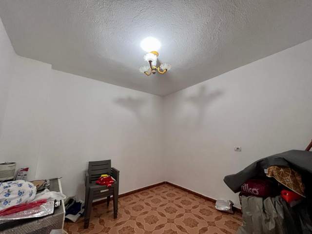 Tirane, jepet me qera apartament 2+1 Kati 1, 100 m² 350 Euro (Bulevardi Zogu i pare)