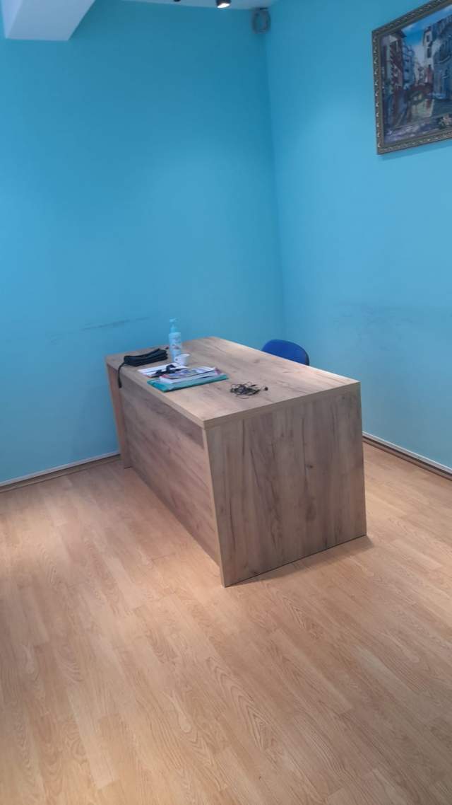 Tirane, jepet me qera zyre Kati 2, 80 m² 430  (Mine Peza)