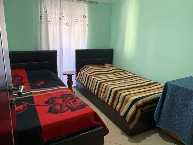Tirane, shitet apartament 2+1+BLK Kati 5, 742 m² 55.000 Euro (Rruga vangjel capo)