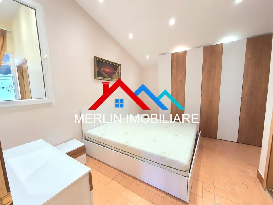 Tirane, jepet me qera apartament 2+1 Kati 3, 120 m² 750 € (NIKOLLA LENA,MYSLYM SHYRI)