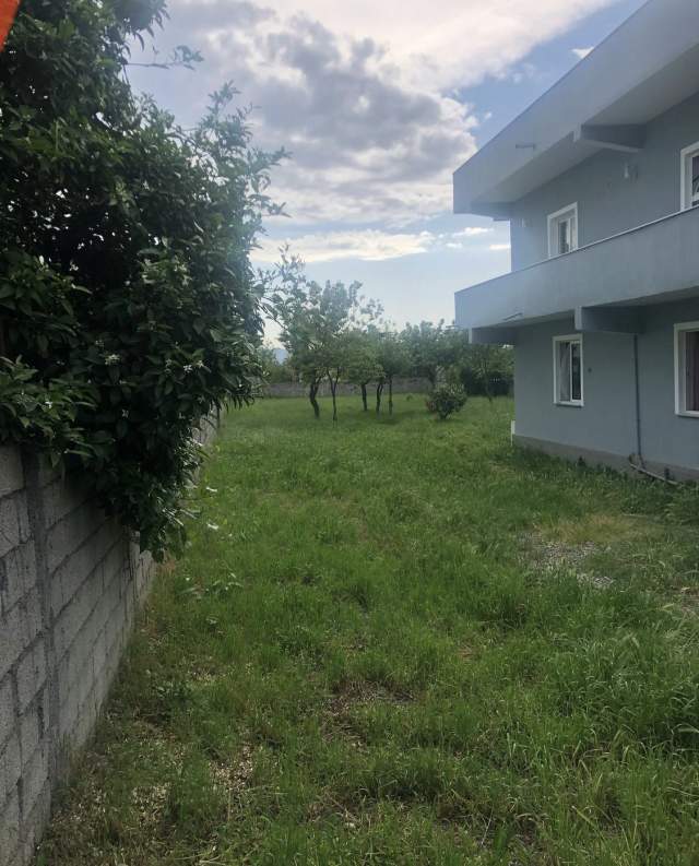 Tirane, Shitet Shtepi 2-Kate, 260 m² 219.000 Euro