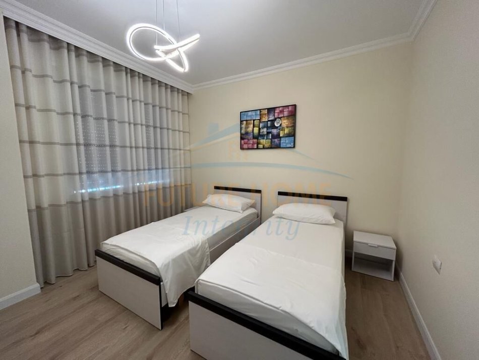 Tirane, jepet me qera apartament 2+1 Kati 2, 110 m² 1.200 € (ATSH)