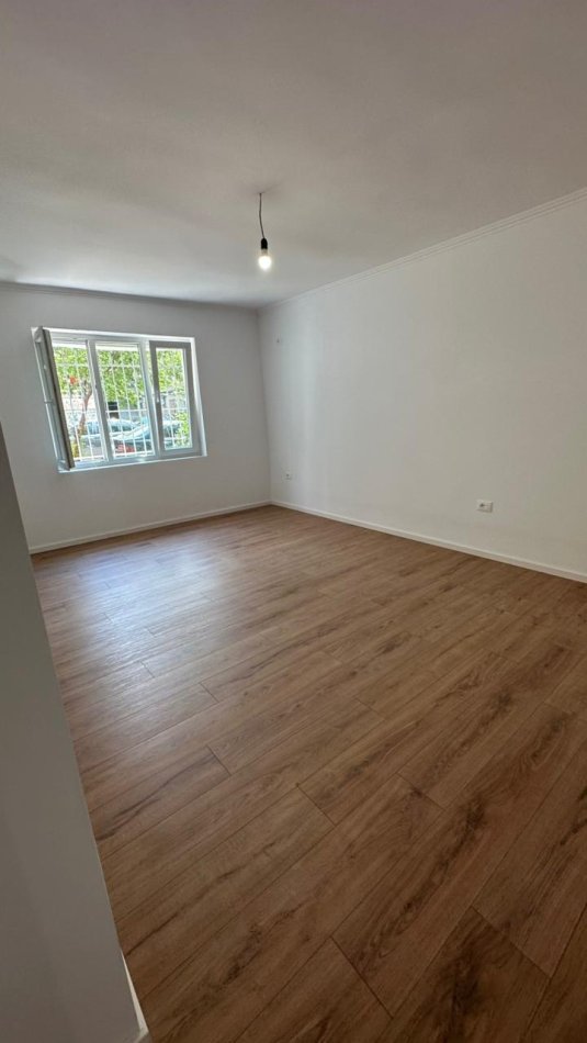 Tirane, shitet apartament 2+1 Kati 1, 62 m² 118.000 € (Varri i Bomit)