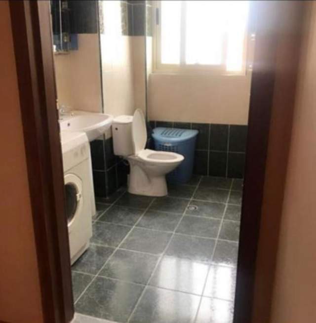 Tirane, jepet me qera apartament 2+1 Kati 3, 400 Euro (Kongresi i Manastirit)