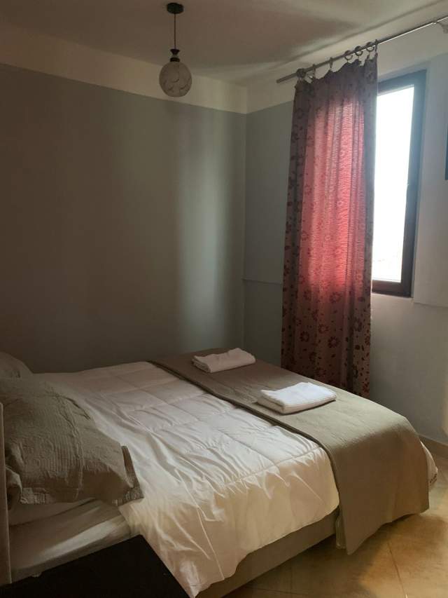 Tirane, jepet me qera apartament 1+1 Kati 12, 70 m² 400 Euro (Ish Ekspozita)