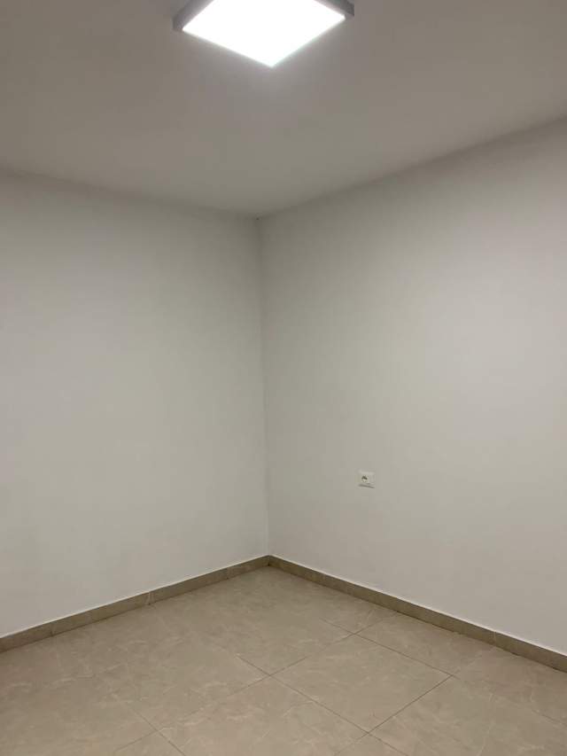 Tirane, jepet me qera apartament Kati 2, 60 m² 500 Euro (Siri Kodra)