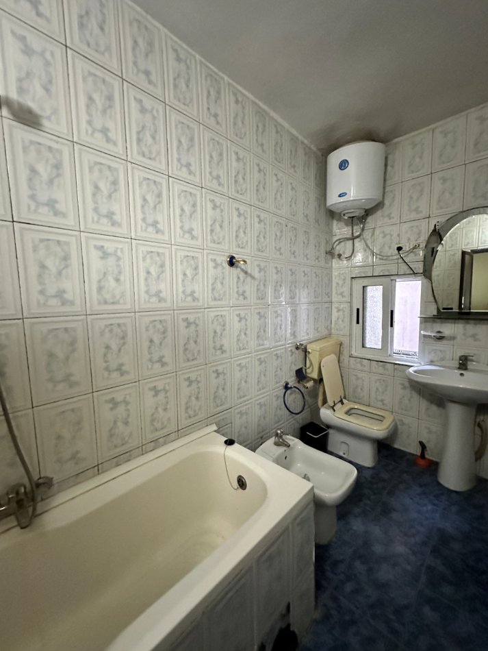 Tirane, jap me qera Kati 1, 37 m² 250 € (Don Bosko)