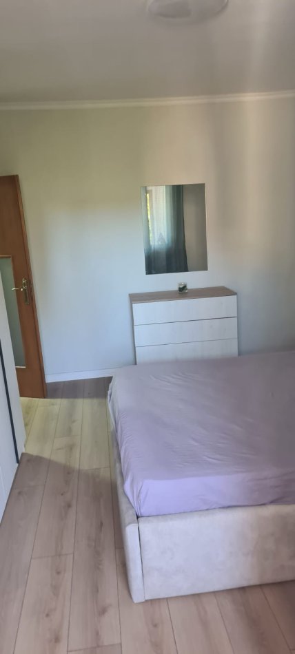 Tirane, jepet me qera apartament 1+1+Ballkon Kati 3, 65 m² 350 € (Ali Demi ,prane azilit te pleqeve)