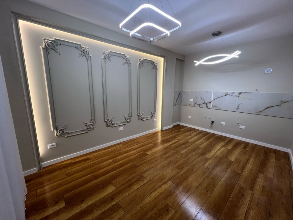 Tirane, shitet apartament 1+1+Ballkon Kati 4, 61 m² 135.000 € (Naim Frasher)