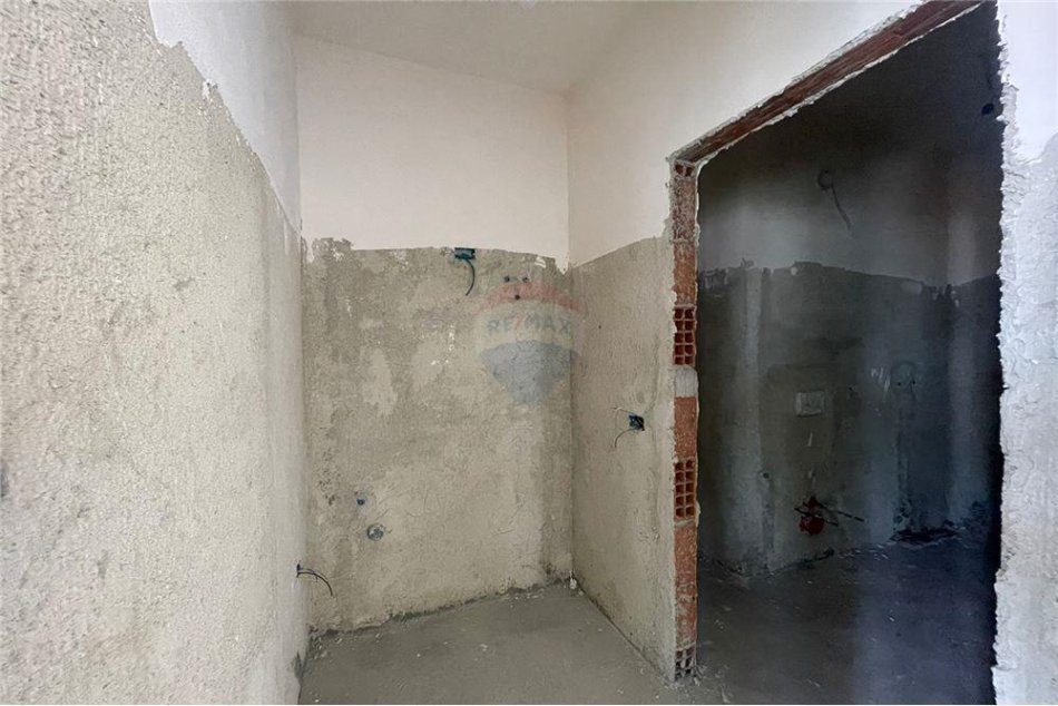 Tirane, shitet apartament 2+1, Kati 3, 118 m² 149,000 € (Rruga Jordan Misja - Treni - Bulevardi i Ri)