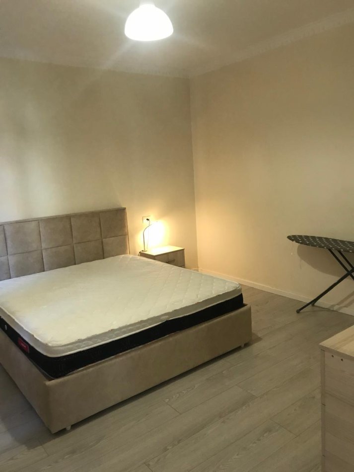 Tirane, jepet me qera Vile 2+1 Kati 1, 70 m² 70 € (qytet studenti)