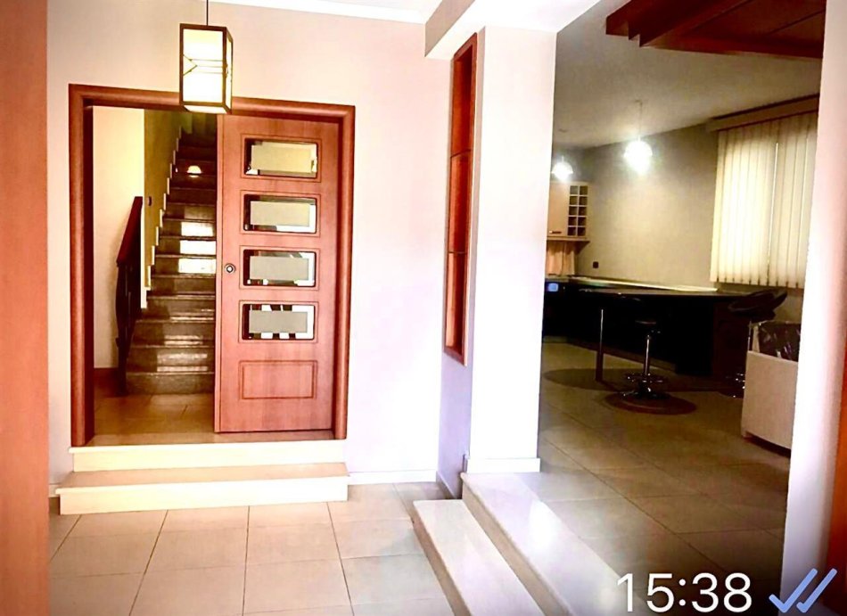 Tirane, shitet Vile 3+1+Ballkon Kati 3, 385 m² 600.000 € (prane Vilave Gjermane)
