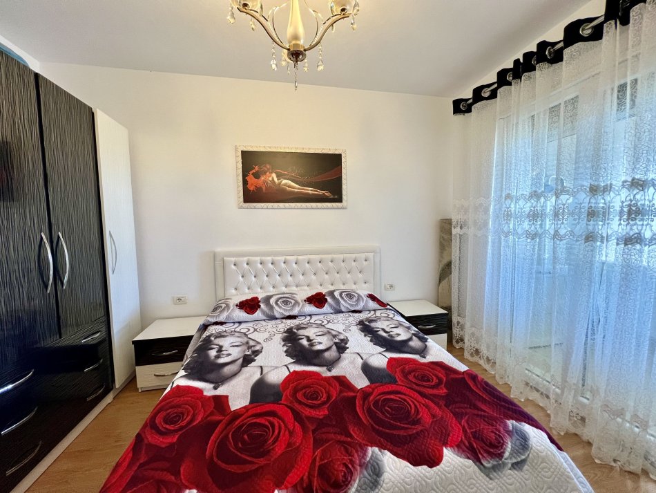 Tirane, shitet apartament 1+1+Ballkon , 72 m² 105.000 € (ÇOLLAK)