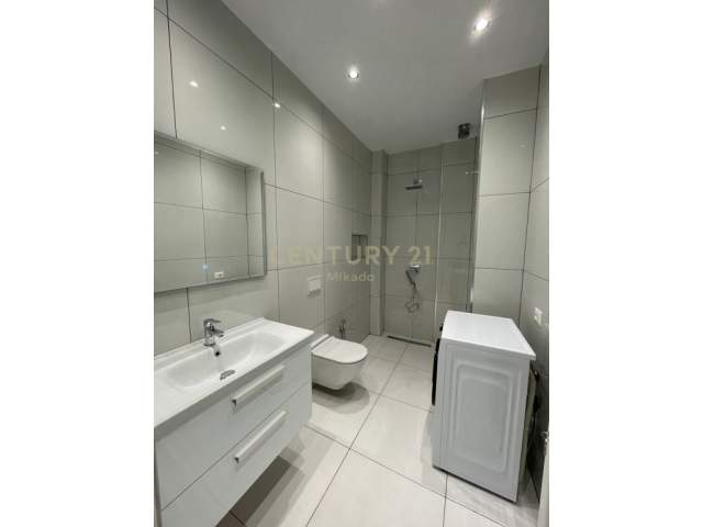 Tirane, jepet me qera apartament 2+1+BLK Kati 2, 90 m² 350 Euro (Jordan Misja)