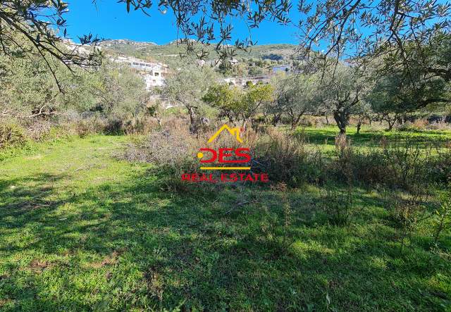 Himare, shes toke bujqesore 2.300 m² 345.000 Euro