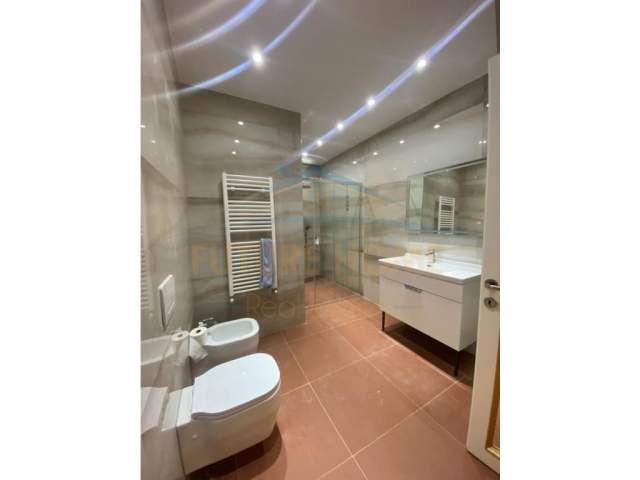 Shitet, Apartament 3+1, Tufinë, Tiranë. 140,000 € ID: OPP+28745