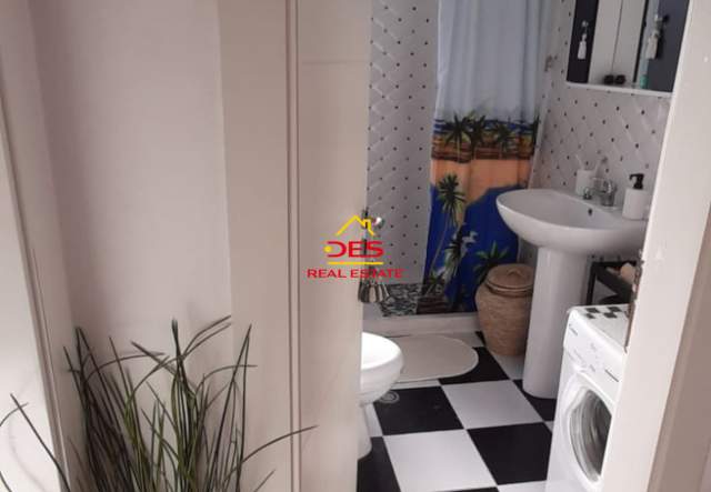 Vlore, shitet apartament Kati 3, 56 m² 75.000 Euro (Rruga Dhimiter Konomi, Vlore)
