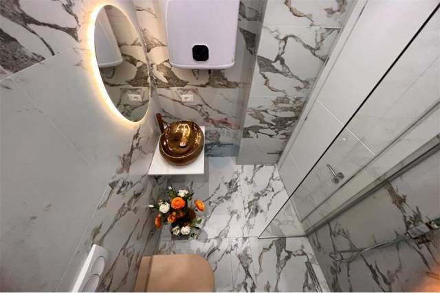 Tirane, shitet apartament 1+1 48 m² 159.000 Euro (bllok)