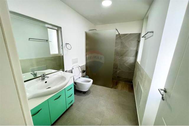 Tirane, jepet me qera apartament Kati 3, 130 m² 600 Euro (rruga elbasanit)